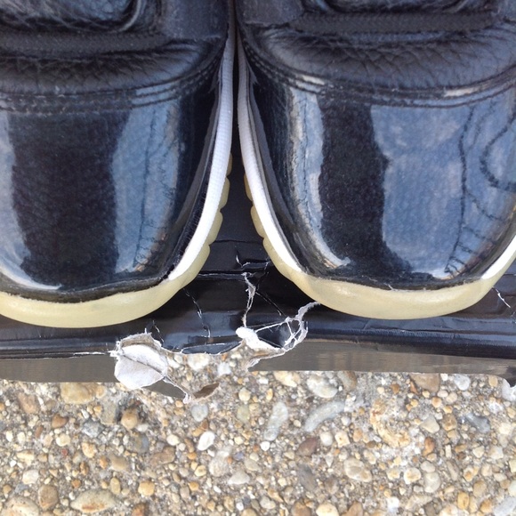 Jordan 11 GS "72-10" - Picture 3 of 6